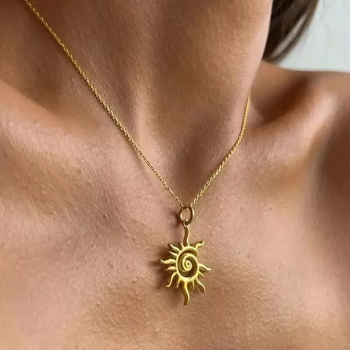 Selene Nova Necklace