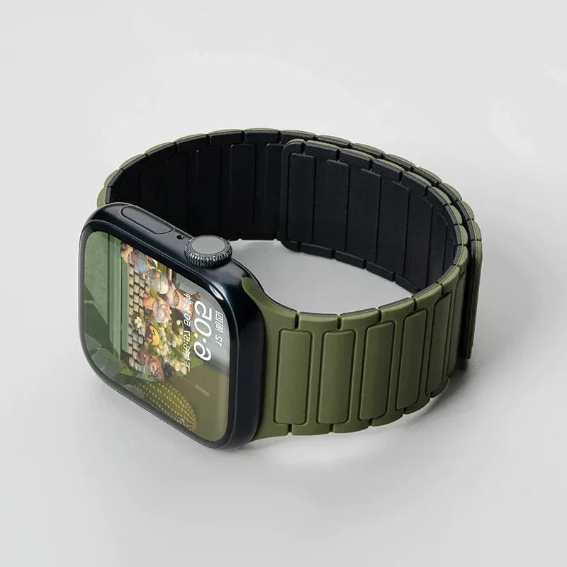 Corvini Magnetic Silicone Strap