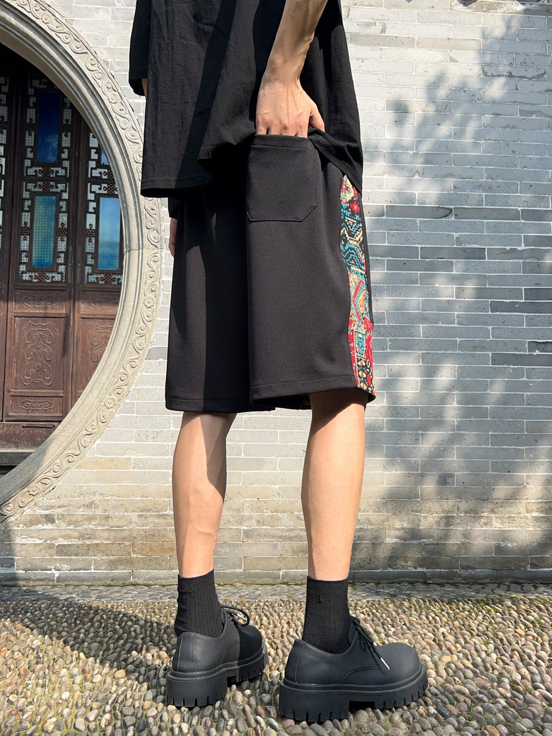 Napoli Embroidered Shorts